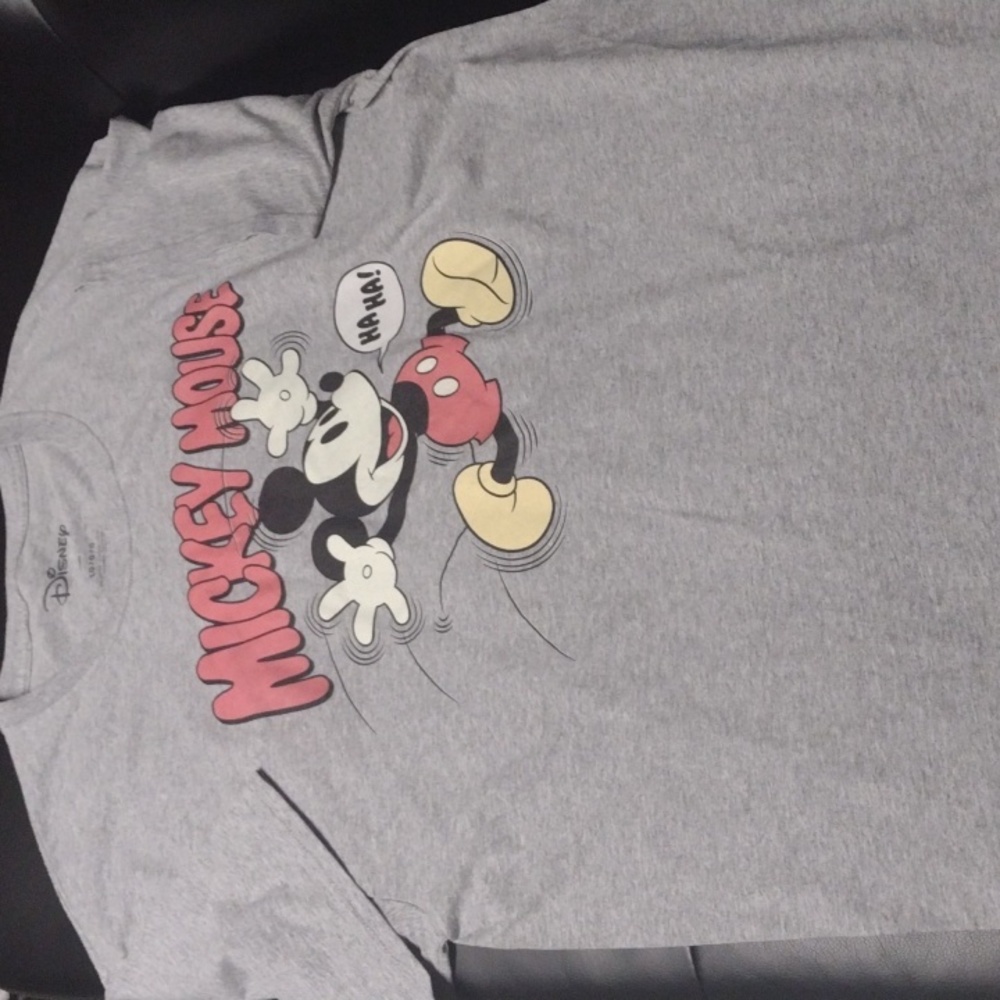 Grey Design Mickey Mouse T-shirt Size Large